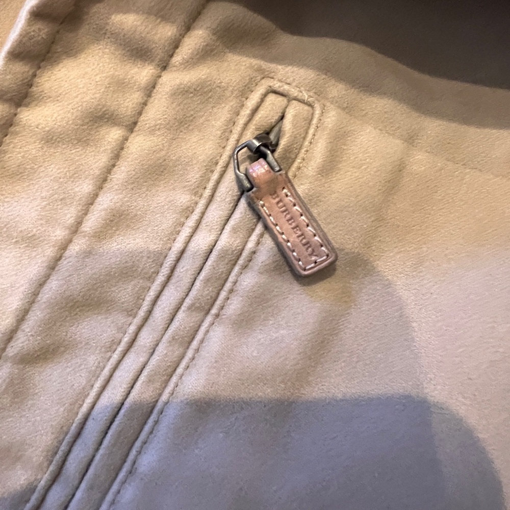 Authentic Burberry Jacket - Picture 4 of 5